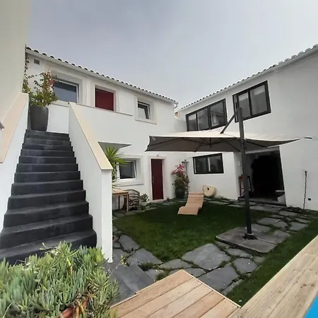 Covil's Haus * Peniche