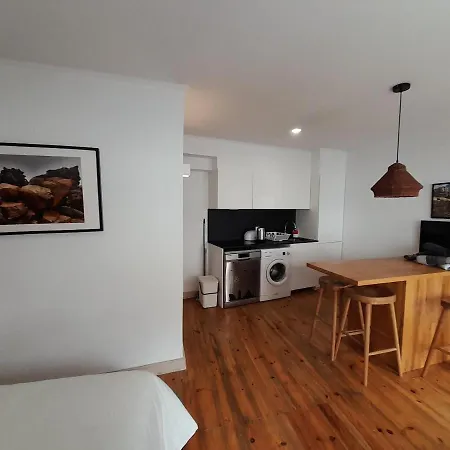 Covil's Haus Peniche